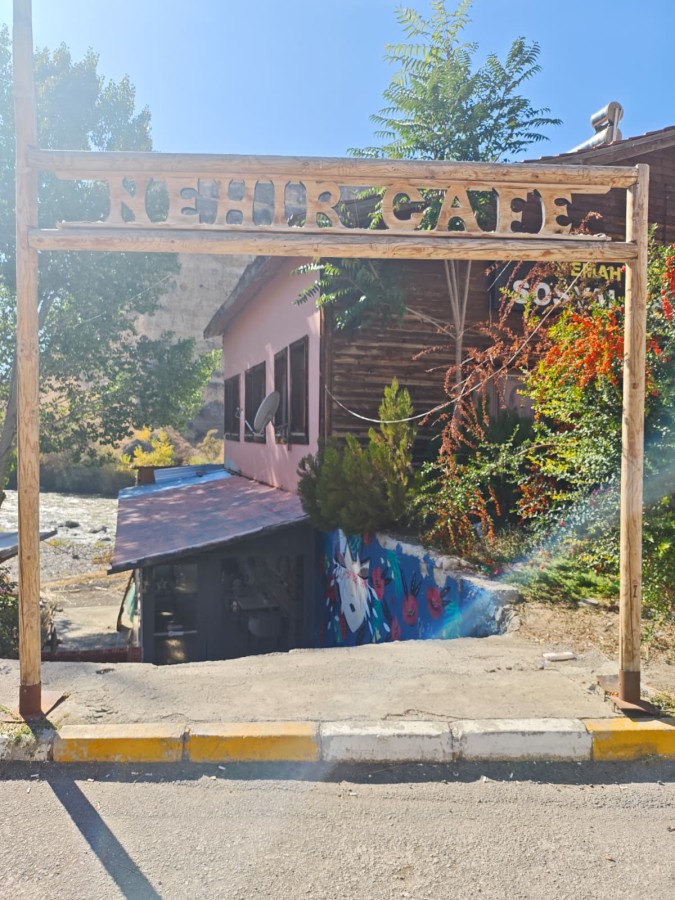 NEHİR CAFE